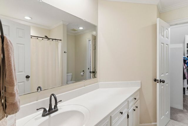 78 Summertree Pl, Hattiesburg, MS 39402