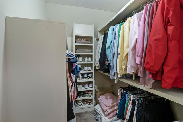 78 Summertree Pl, Hattiesburg, MS 39402