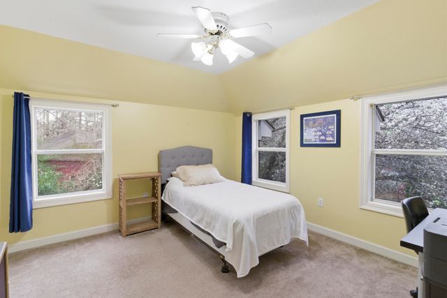 78 Summertree Pl, Hattiesburg, MS 39402