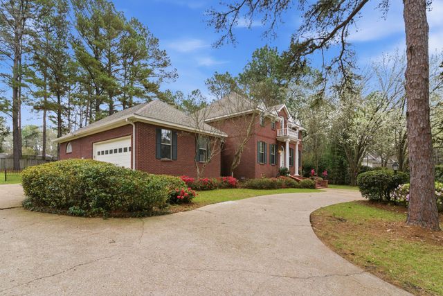 78 Summertree Pl, Hattiesburg, MS 39402