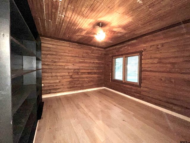 165 Sunny Glen, Holly Lake Ranch, TX 75765