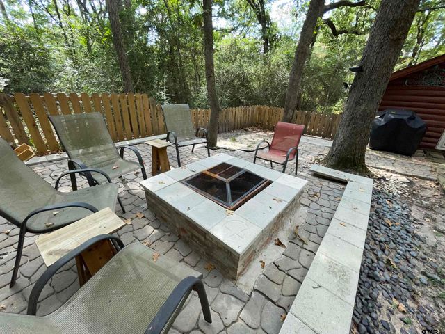165 Sunny Glen, Holly Lake Ranch, TX 75765