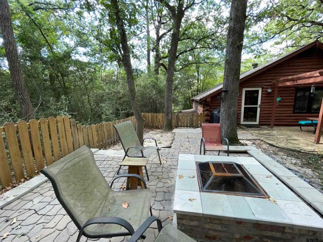 165 Sunny Glen, Holly Lake Ranch, TX 75765