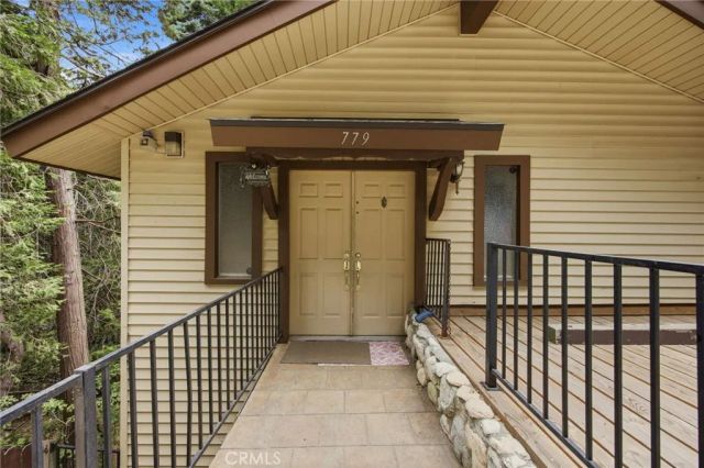 779 Virginia Court, Lake Arrowhead, CA 92352