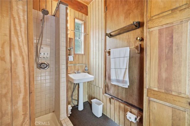 779 Virginia Court, Lake Arrowhead, CA 92352