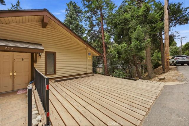 779 Virginia Court, Lake Arrowhead, CA 92352