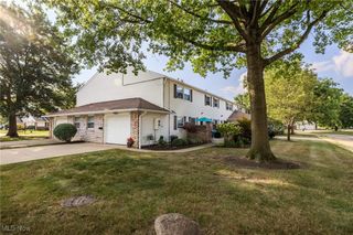 41 Warrington Lane, Concord, OH 44060