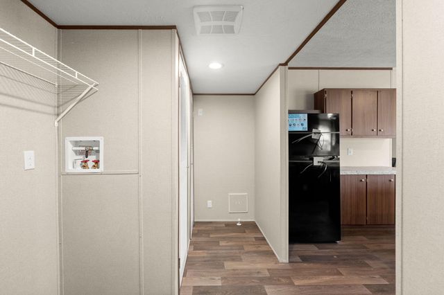 185 Thomas Road, Dorchester, SC 29437