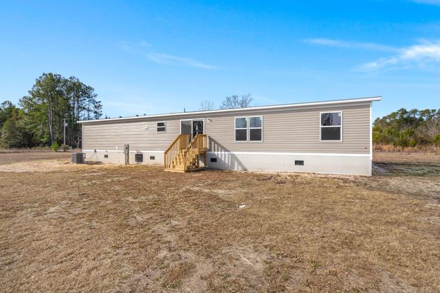 185 Thomas Road, Dorchester, SC 29437