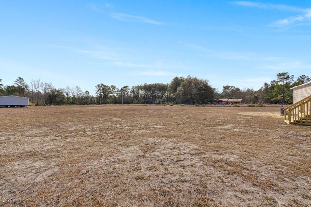 185 Thomas Road, Dorchester, SC 29437