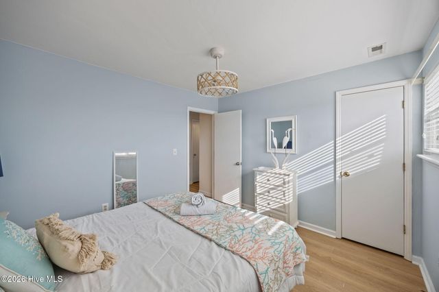 9 Bermuda Landing Place, N Topsail Beach, NC 28460