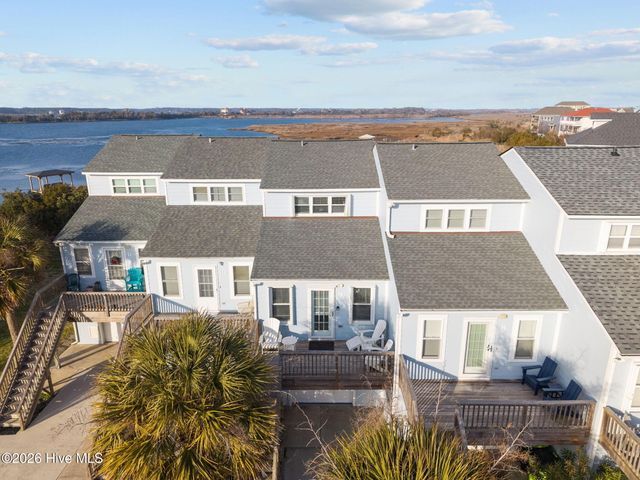 9 Bermuda Landing Place, N Topsail Beach, NC 28460