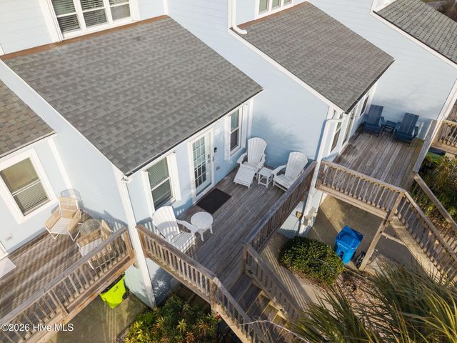 9 Bermuda Landing Place, N Topsail Beach, NC 28460