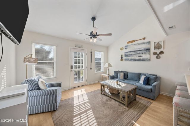 9 Bermuda Landing Place, N Topsail Beach, NC 28460