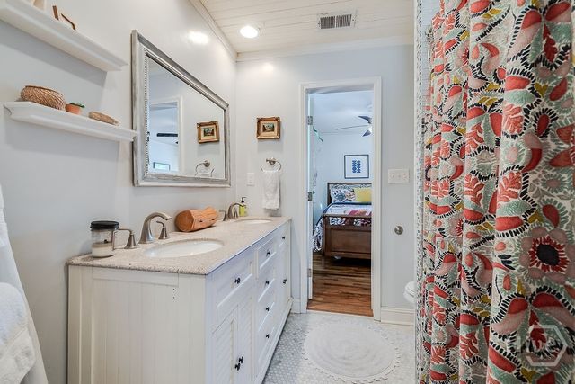 1610 E 50th Street, Savannah, GA 31404
