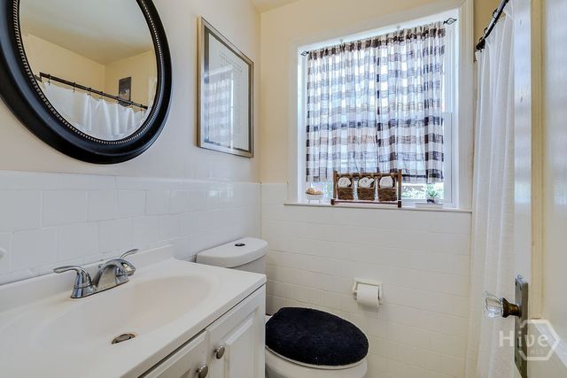 1610 E 50th Street, Savannah, GA 31404