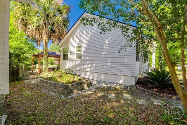 1610 E 50th Street, Savannah, GA 31404
