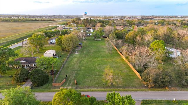 3415 Herbert Drive, Pearland, TX 77584