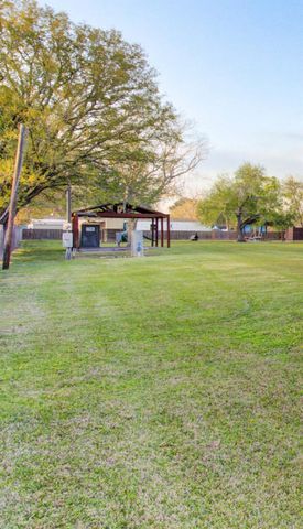 3415 Herbert Drive, Pearland, TX 77584