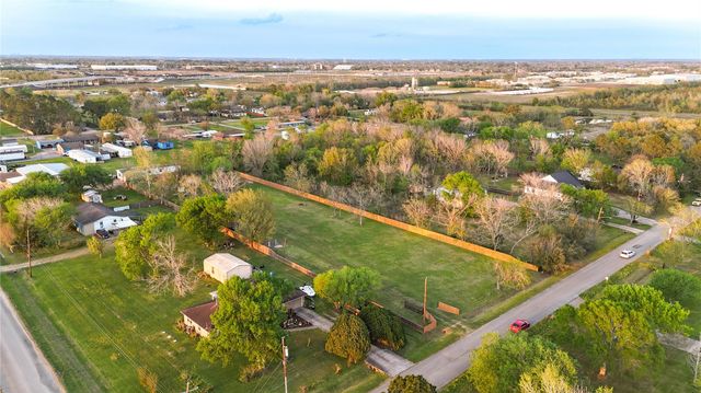 3415 Herbert Drive, Pearland, TX 77584