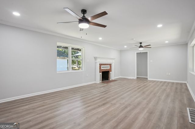 116 Lakepointe Court, Stockbridge, GA 30281