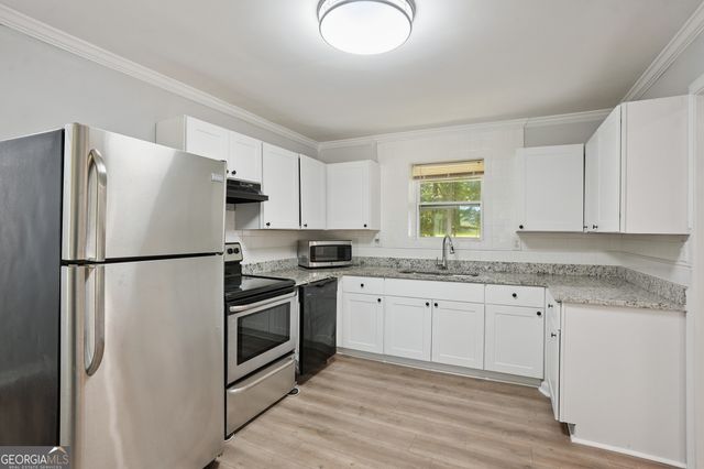 116 Lakepointe Court, Stockbridge, GA 30281