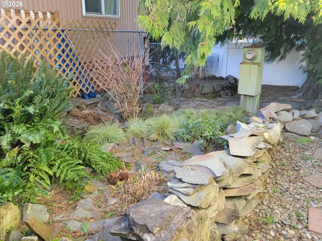 2980 Ne DIVISION St, Gresham, OR 97030