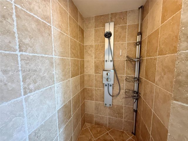 18201 Collins Ave 5105, Sunny Isles Beach, FL 33160