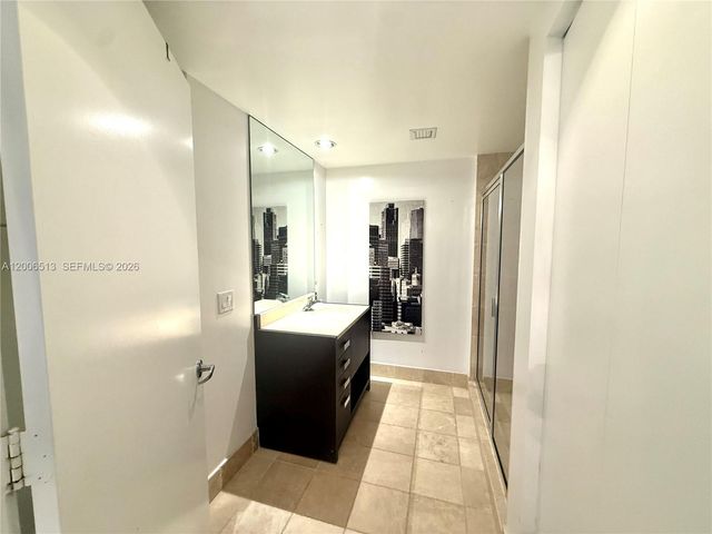 18201 Collins Ave 5105, Sunny Isles Beach, FL 33160