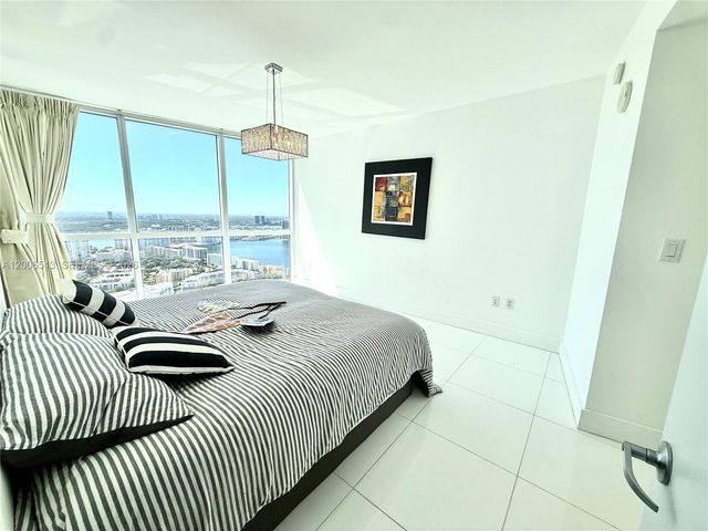 18201 Collins Ave 5105, Sunny Isles Beach, FL 33160