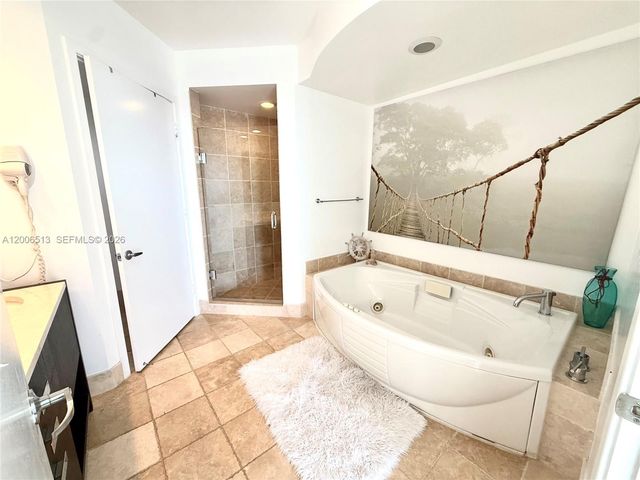 18201 Collins Ave 5105, Sunny Isles Beach, FL 33160