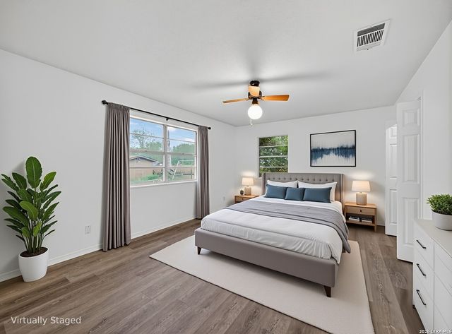 119 High Meadow Dr, Pleasanton, TX 78064