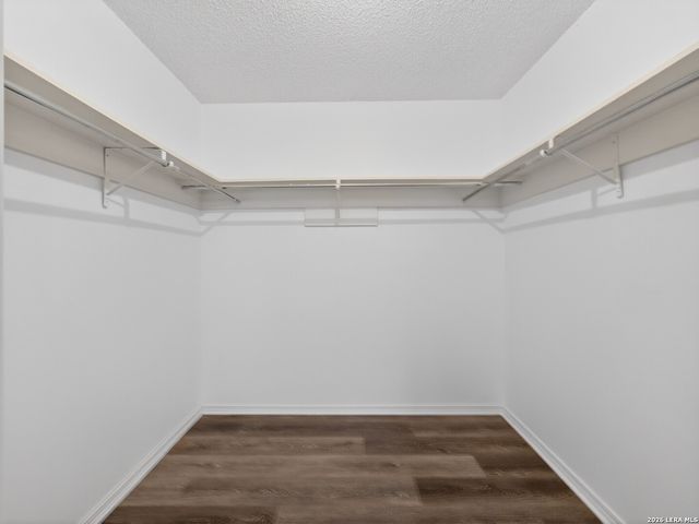 119 High Meadow Dr, Pleasanton, TX 78064