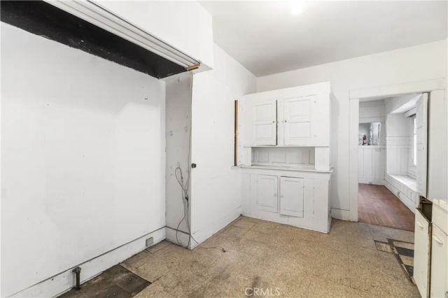 1430 W 51st, Los Angeles, CA 90062