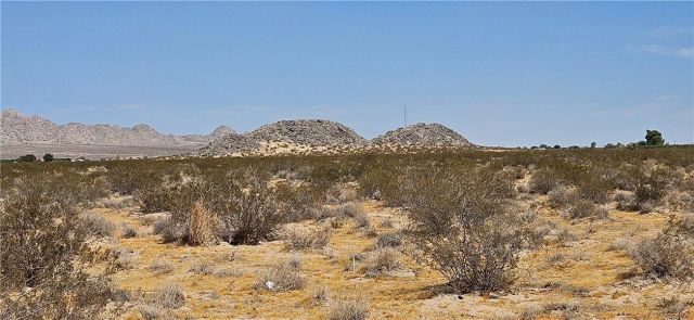 800 Lincoln Rd., Lucerne Valley, CA 92356