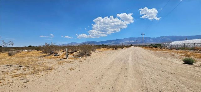 800 Lincoln Rd., Lucerne Valley, CA 92356
