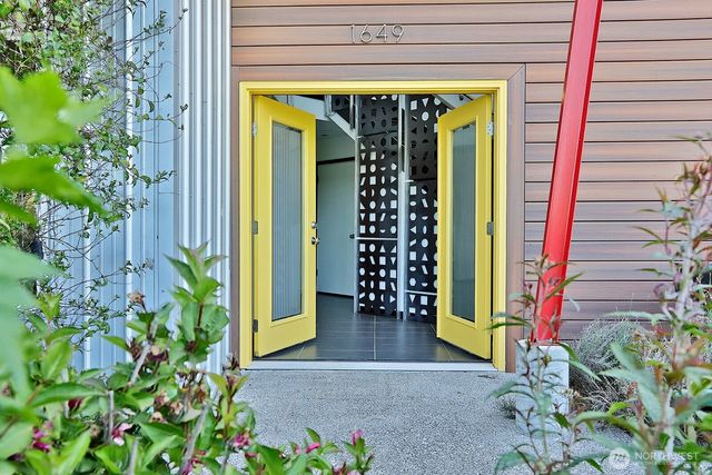 1649 Stewart Road, Freeland, WA 98249