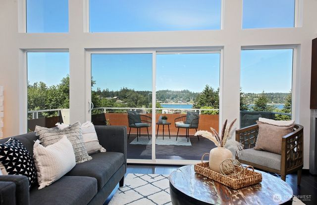 1649 Stewart Road, Freeland, WA 98249