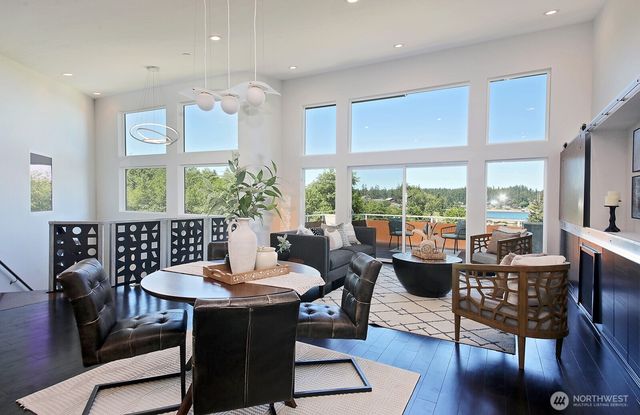 1649 Stewart Road, Freeland, WA 98249