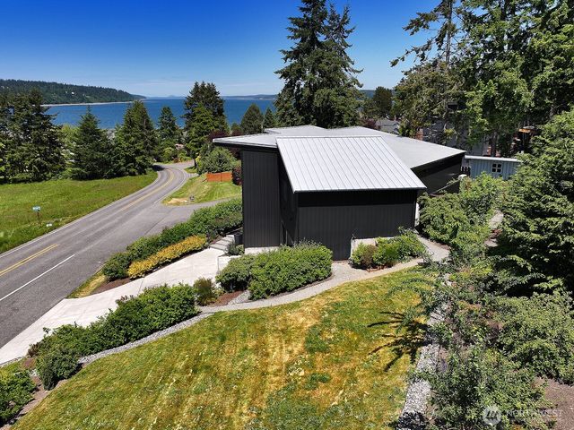 1649 Stewart Road, Freeland, WA 98249