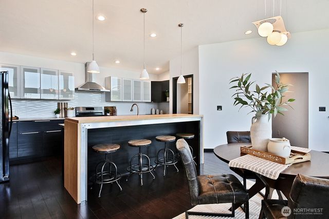 1649 Stewart Road, Freeland, WA 98249