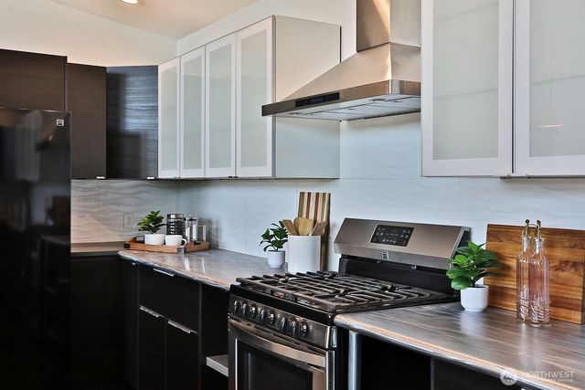 1649 Stewart Road, Freeland, WA 98249