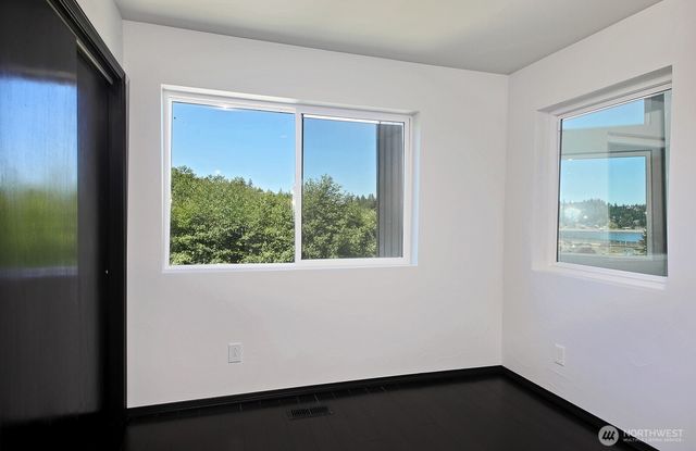 1649 Stewart Road, Freeland, WA 98249