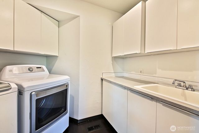 1649 Stewart Road, Freeland, WA 98249