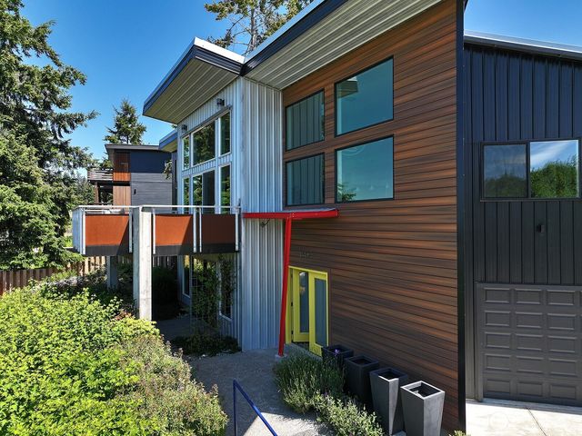 1649 Stewart Road, Freeland, WA 98249