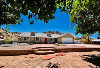 24212 Kansa Road, Apple Valley, CA 92307