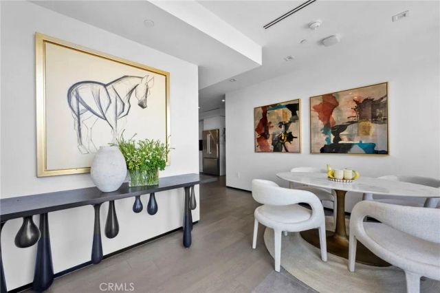 2033 Glencoe, Los Angeles, CA 90068