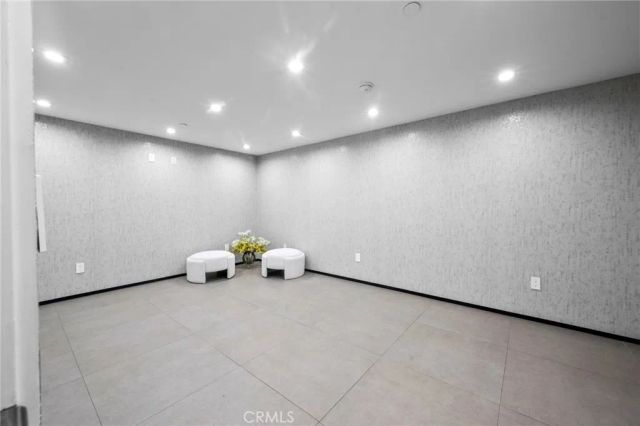 2033 Glencoe, Los Angeles, CA 90068