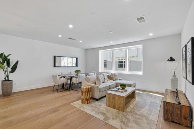 214 Oak Circle, Walnut Creek, CA 94597