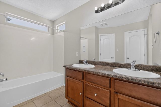 2022 S ENSENADA Circle SE, Rio Rancho, NM 87124